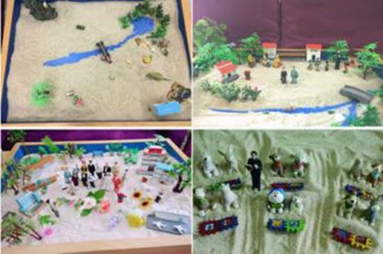 说明:C:\Users\Yoli\Documents\外文学院宣传中心采编部\17-18学年采编工作\7月\新建文件夹\【心理部】 沙盘微小说创作大赛 新闻报道\【心理部】+沙盘微小说创作大赛+新闻报道图片\2部分参赛作品.jpg